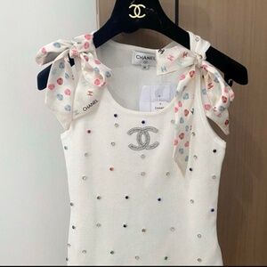 Chanel Top